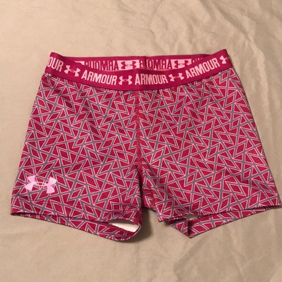 Under Armour Other - Under Armour Fitted Bike Athletic Shorts - Size YM